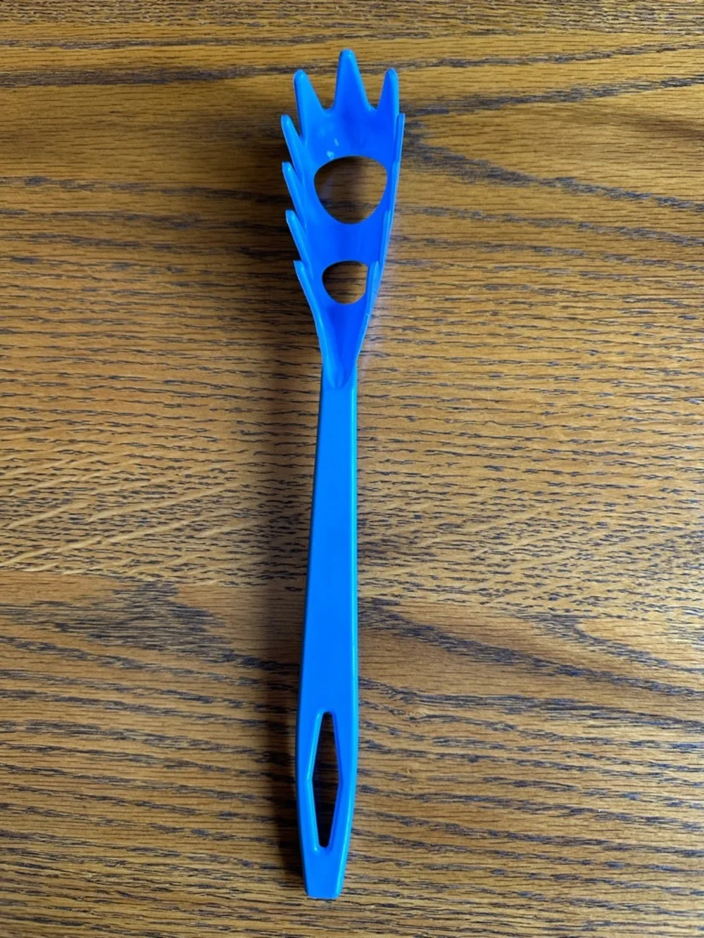 Vintage Tailor Made Country Blue Plastic Spaghetti Fork/Server